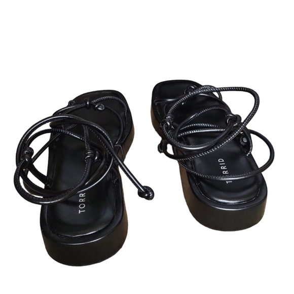Torrid Size 10WW (Wide Width) Black Sandals - Picture 4 of 14